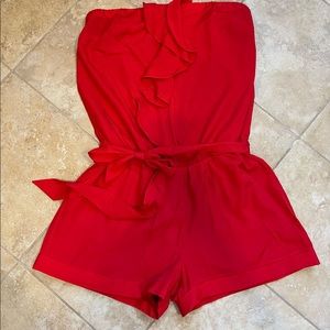 Gorgeous strapless Express romper